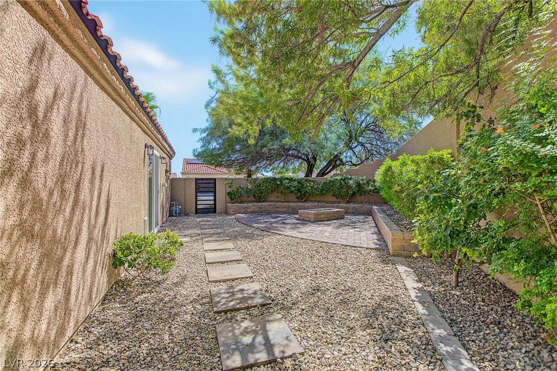 1705 Eagle Feather Street Property Photo 7