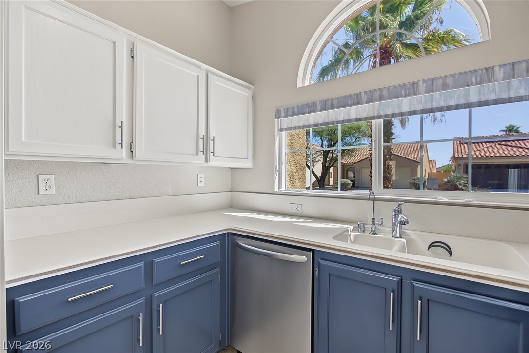 1705 Eagle Feather Street Property Photo 18