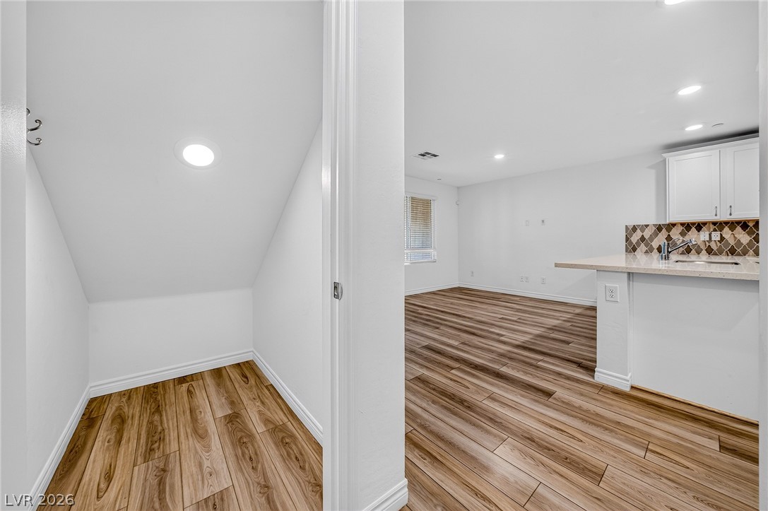 10773 Briset Court Property Photo 16