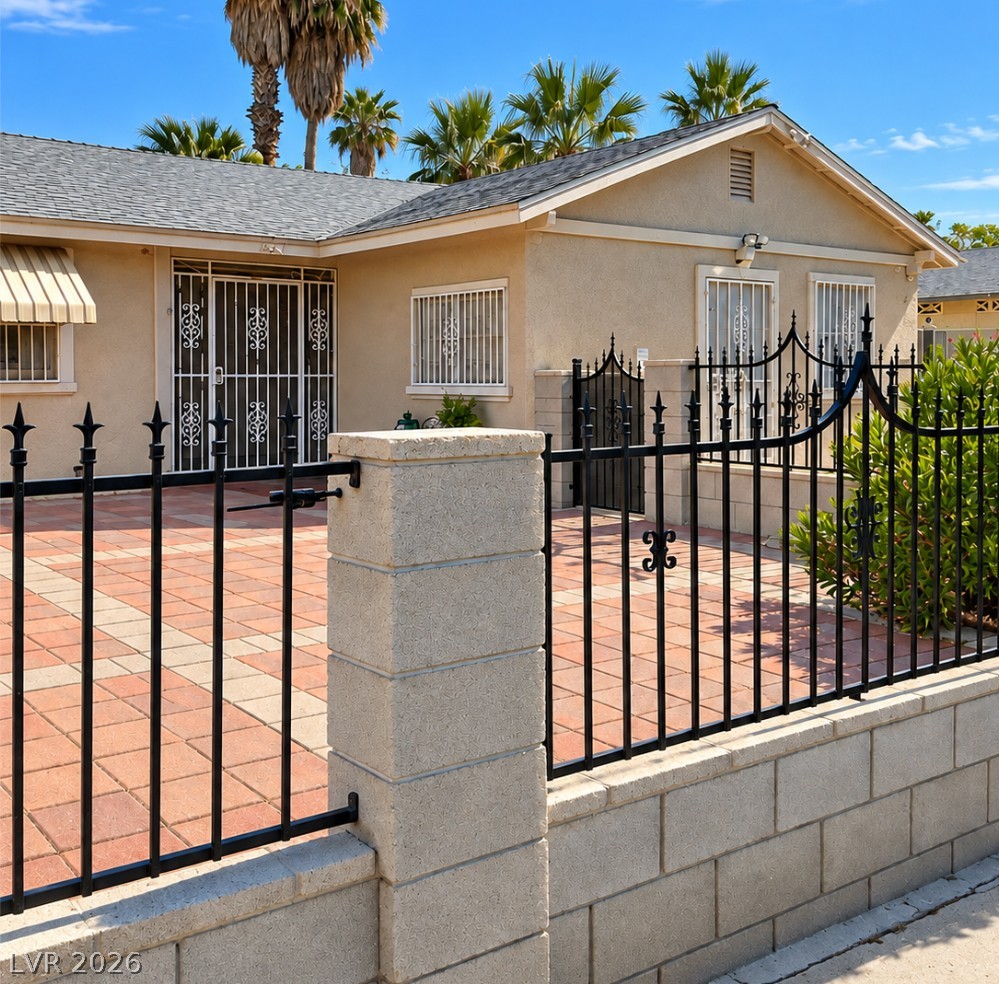 1684 Gateway Avenue Property Photo 1