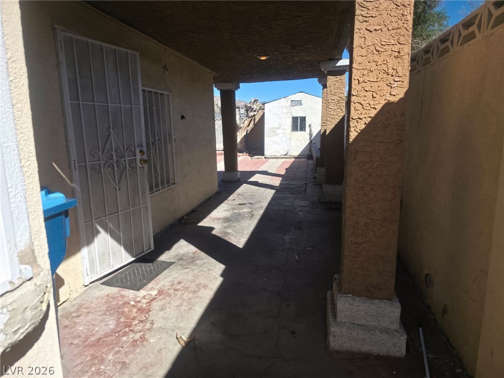 1684 Gateway Avenue Property Photo 6
