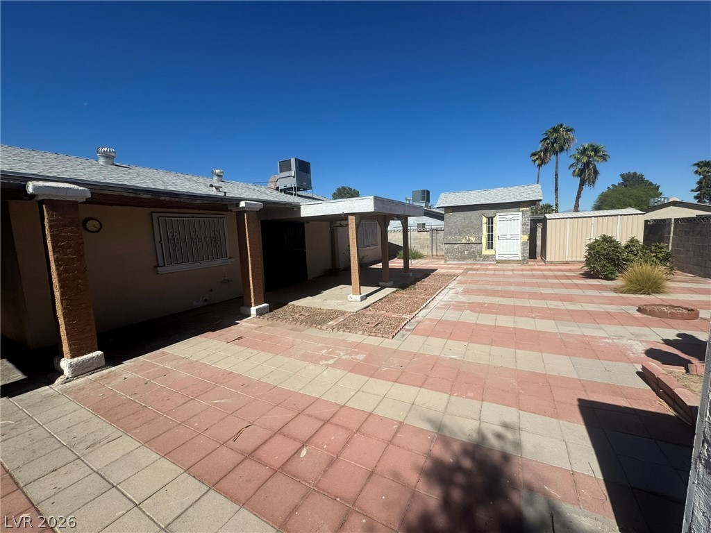 1684 Gateway Avenue Property Photo 10