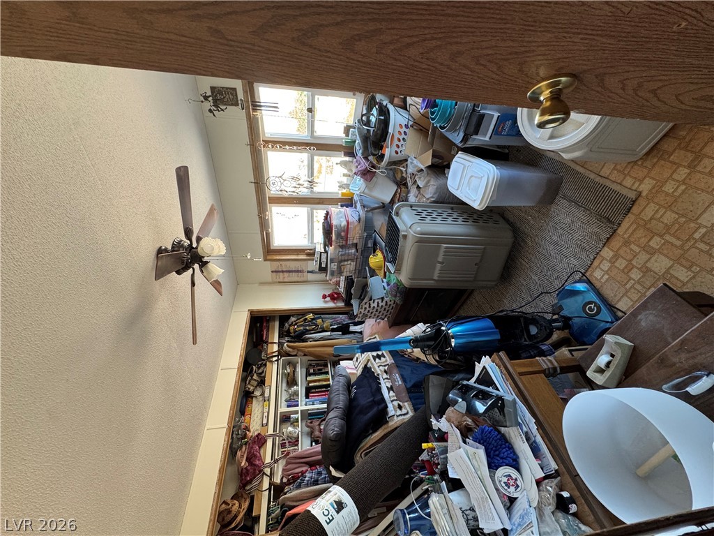 707 Cottonwood Street Property Photo 9