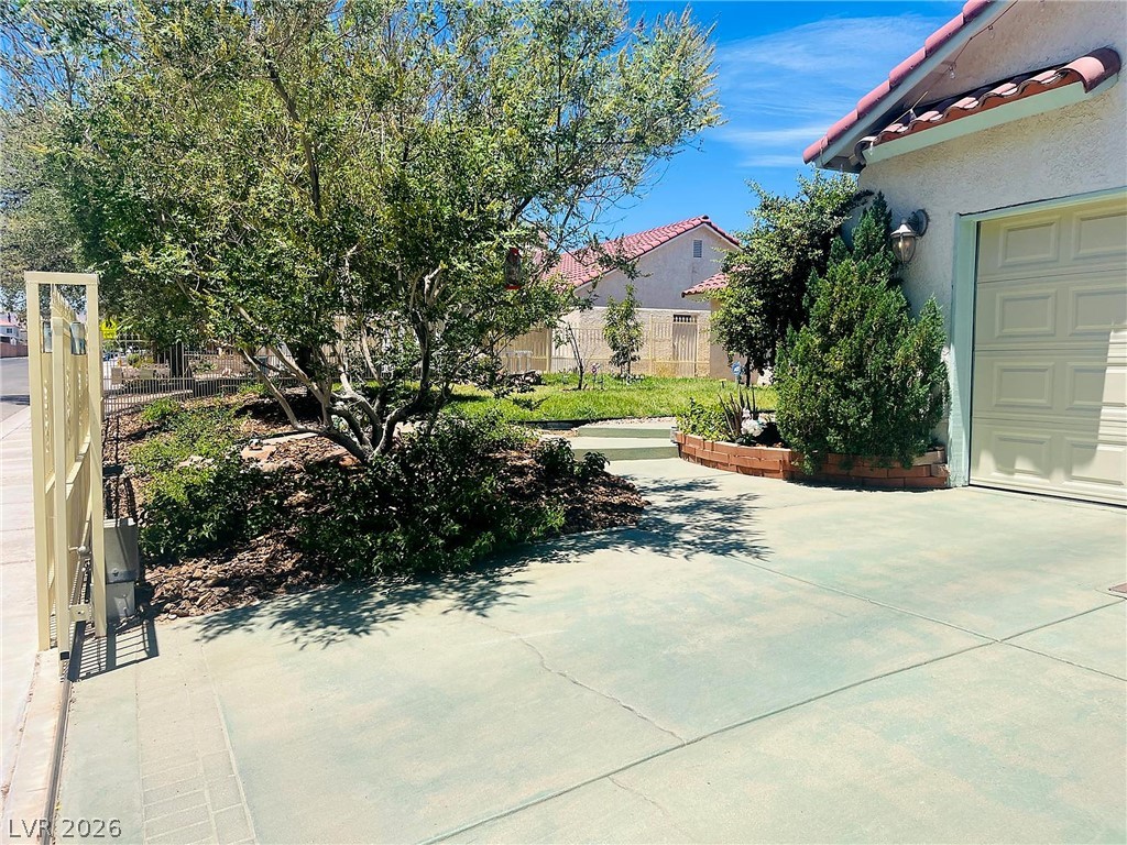 6432 West Mesa Vista Avenue Property Photo 7