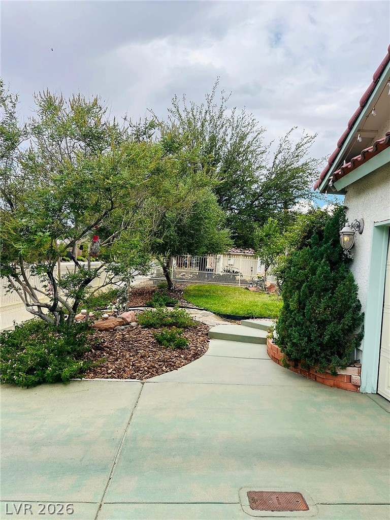 6432 West Mesa Vista Avenue Property Photo 8