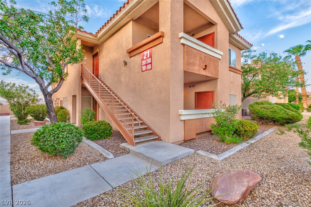 1050 East Cactus Avenue 1081 Property Photo 1