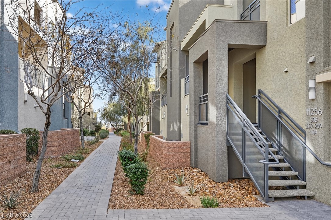 11256 Rainbow Peak Avenue 208 Property Photo 2