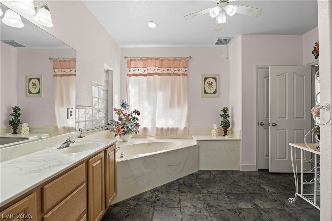 211 West Highland Drive Property Photo 21