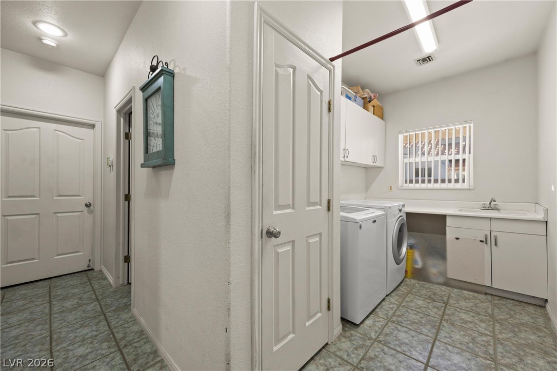 211 West Highland Drive Property Photo 36