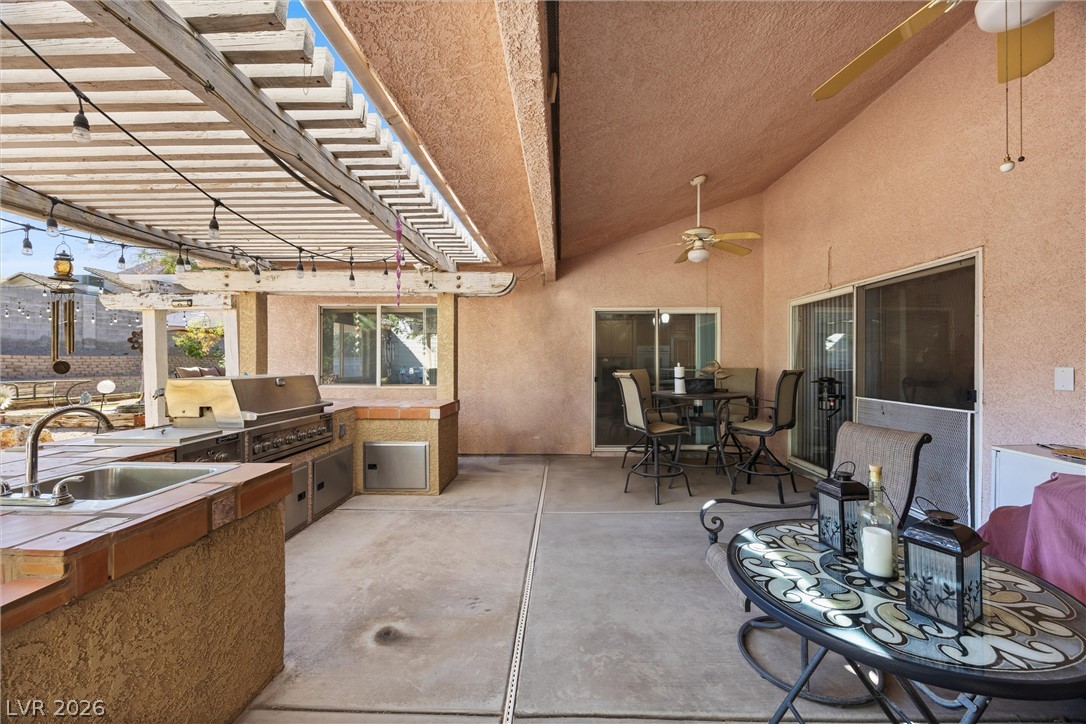 211 West Highland Drive Property Photo 43
