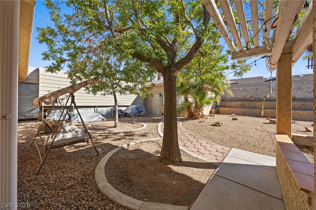 211 West Highland Drive Property Photo 48