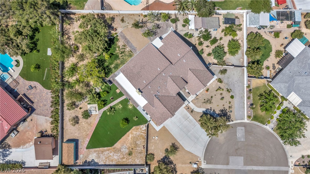 3925 Quadrel Street Property Photo 4