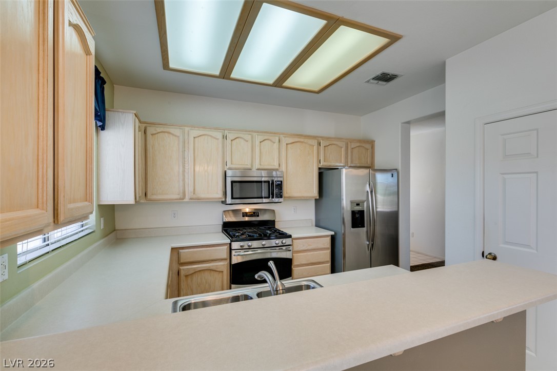 512 Dart Brook Place Property Photo 9