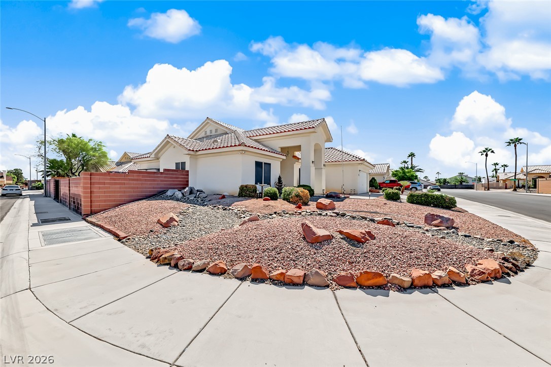 5616 Sligo Street Property Photo 2