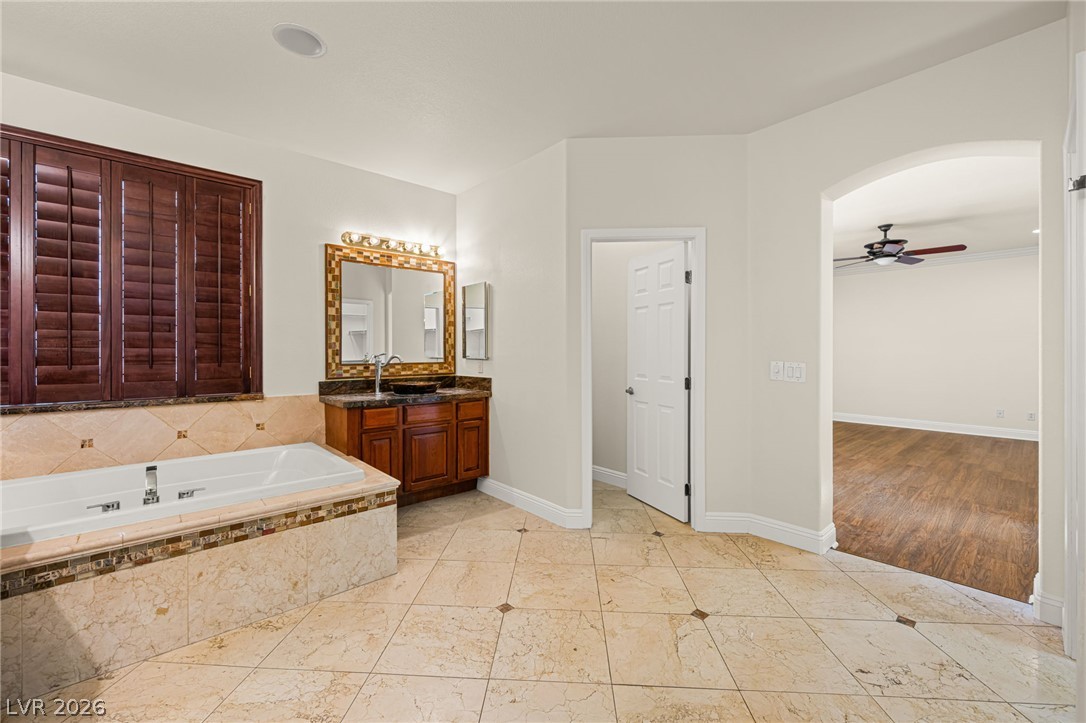 1301 Pine Leaf Drive Property Photo 34