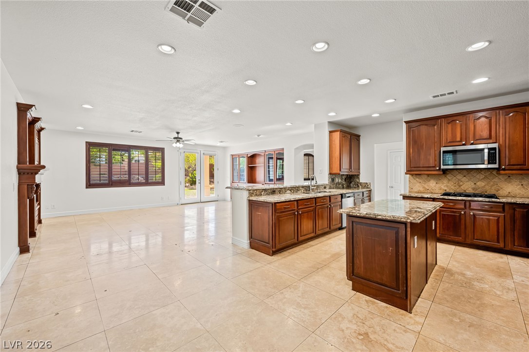 1301 Pine Leaf Drive Property Photo 40