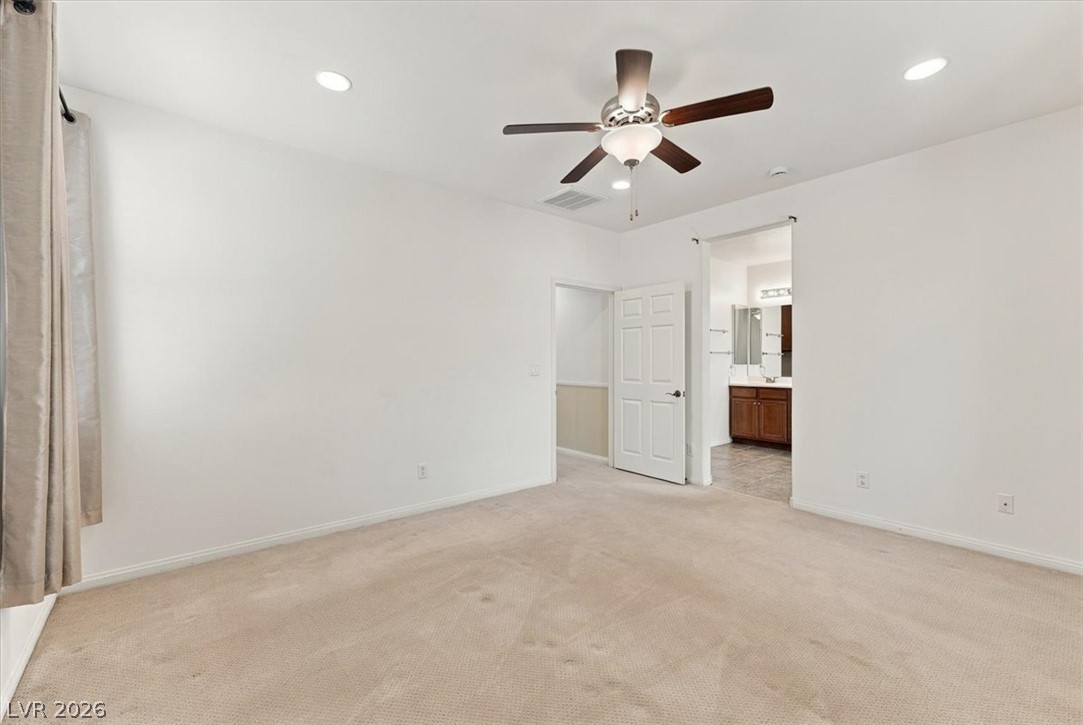 1828 Moonglow Peak Avenue Property Photo 11