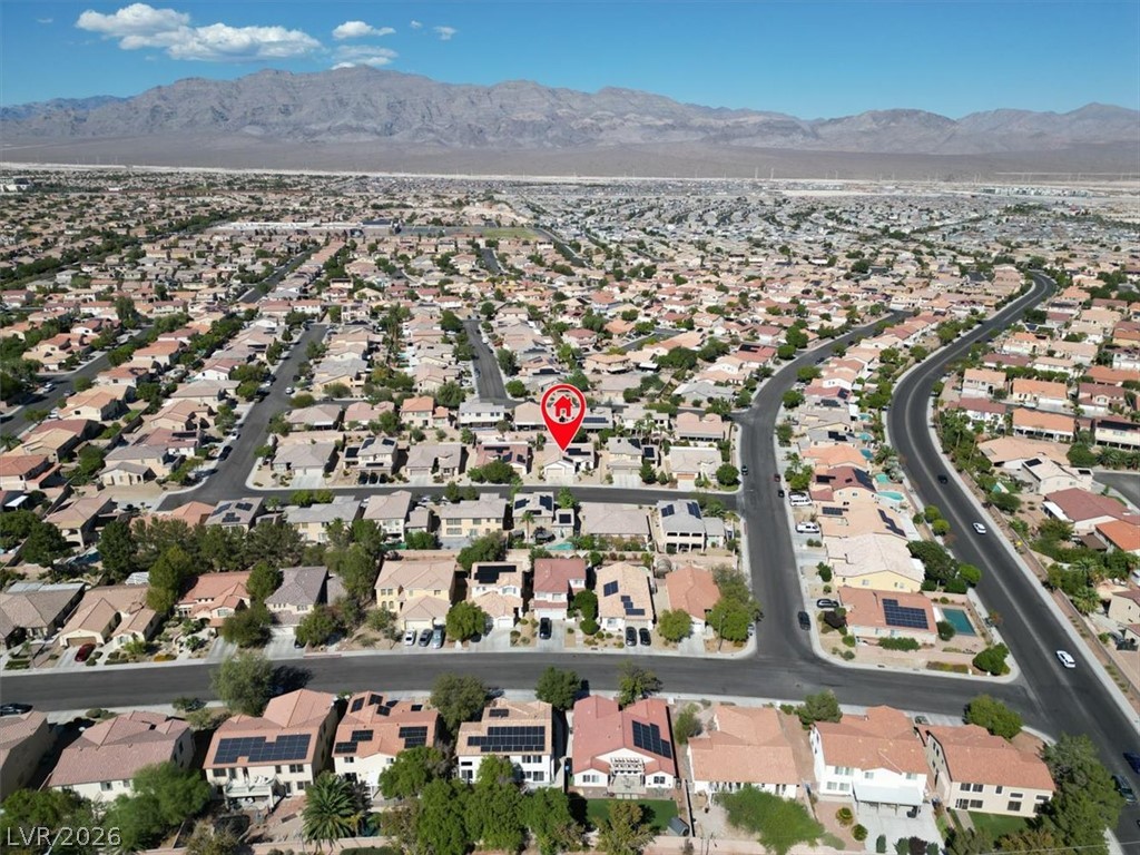 1828 Moonglow Peak Avenue Property Photo 28
