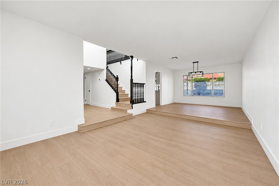 2112 Verdinal Drive Property Photo 4