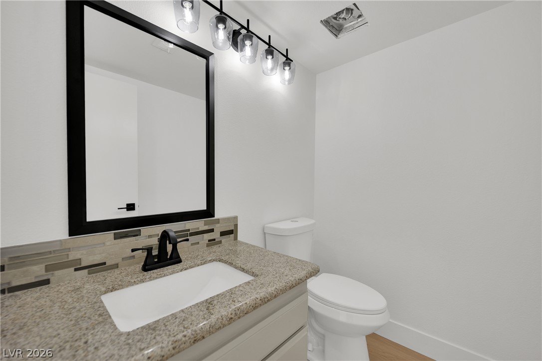 2112 Verdinal Drive Property Photo 18