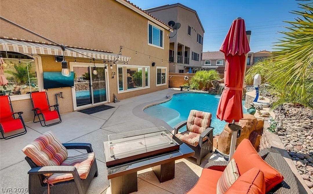 9877 Parador Cellars Court Property Photo 13