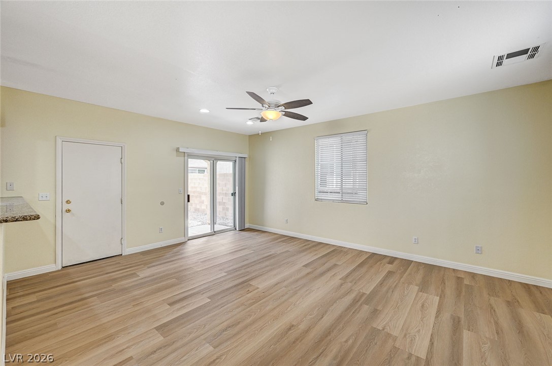 9821 Hanover Grove Avenue Property Photo 6