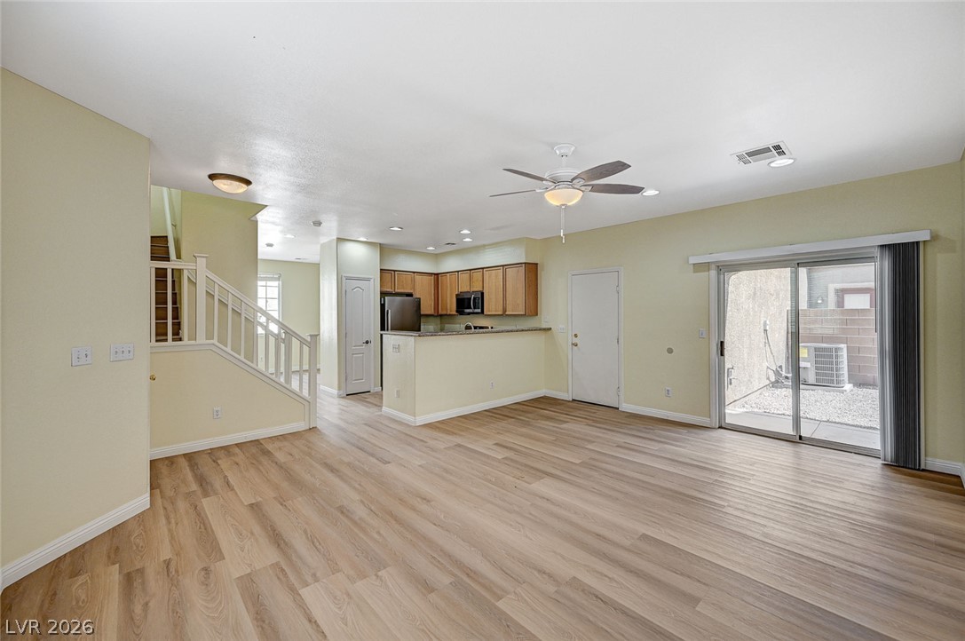 9821 Hanover Grove Avenue Property Photo 7