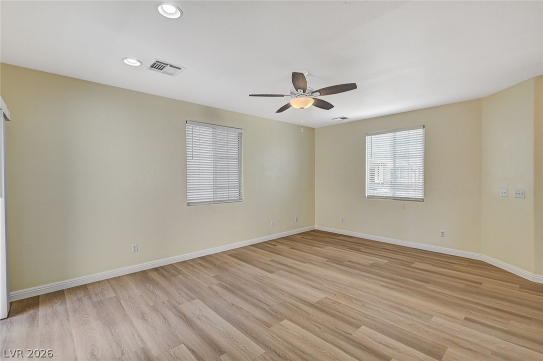 9821 Hanover Grove Avenue Property Photo 9
