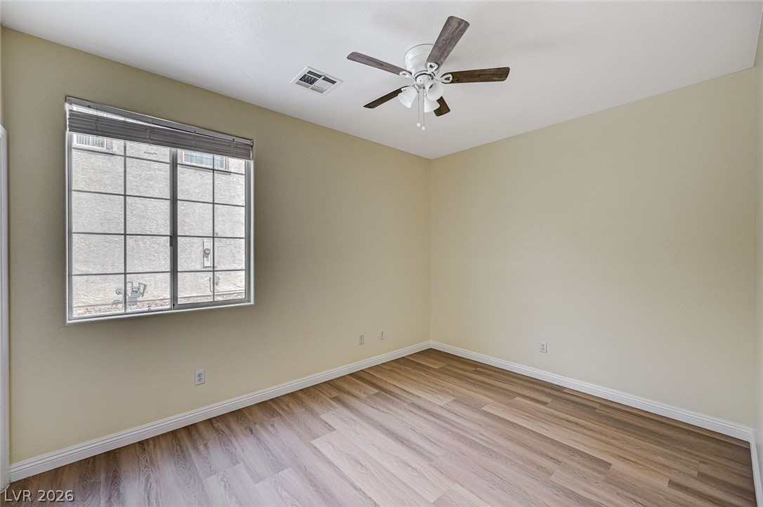 9821 Hanover Grove Avenue Property Photo 10