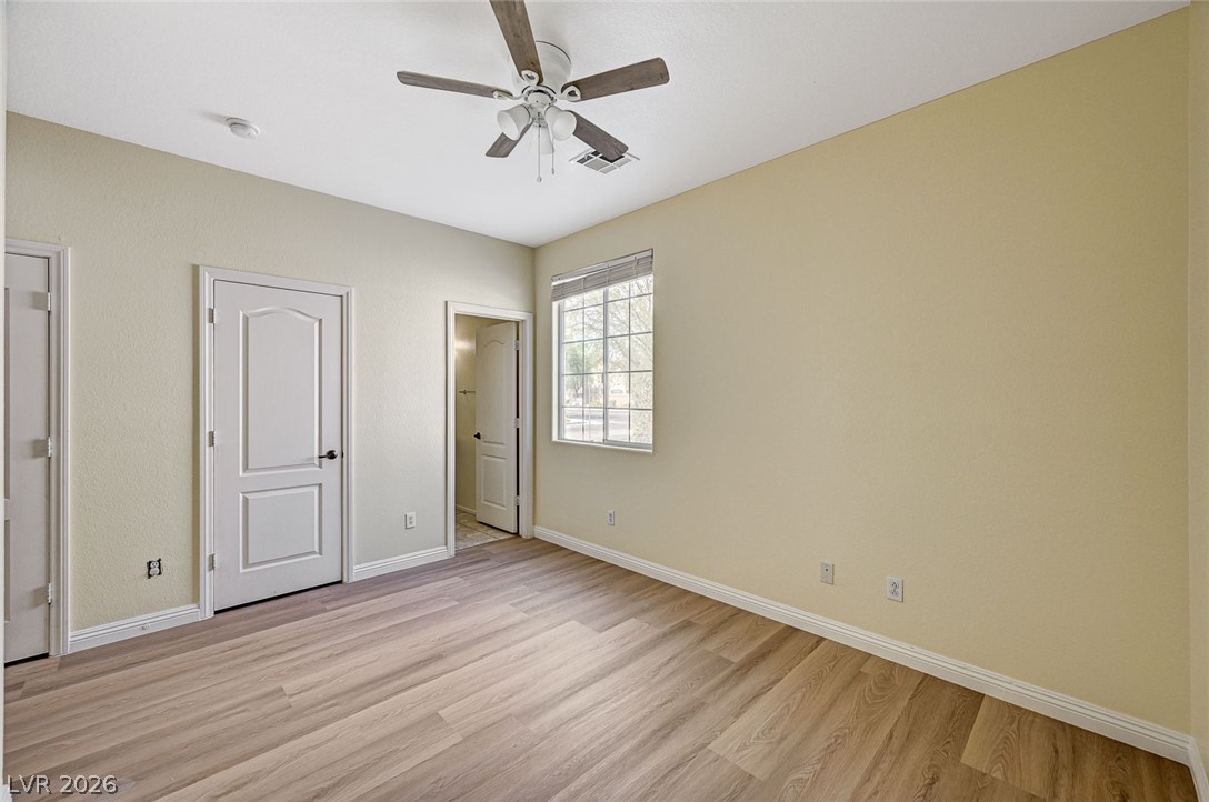 9821 Hanover Grove Avenue Property Photo 13