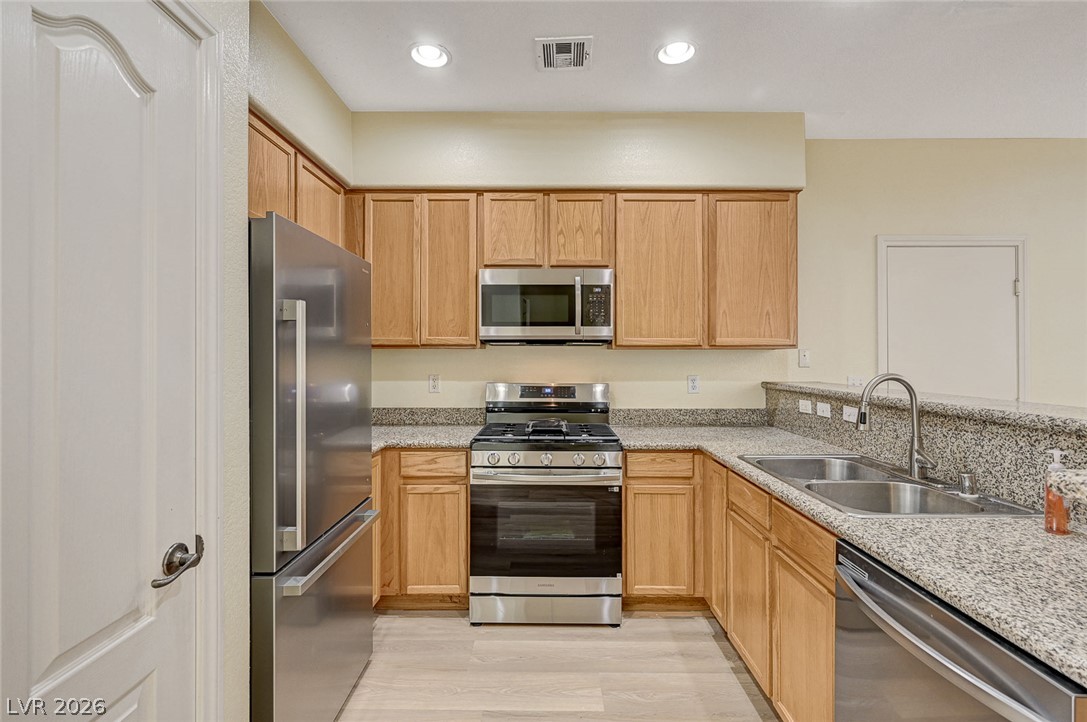 9821 Hanover Grove Avenue Property Photo 17