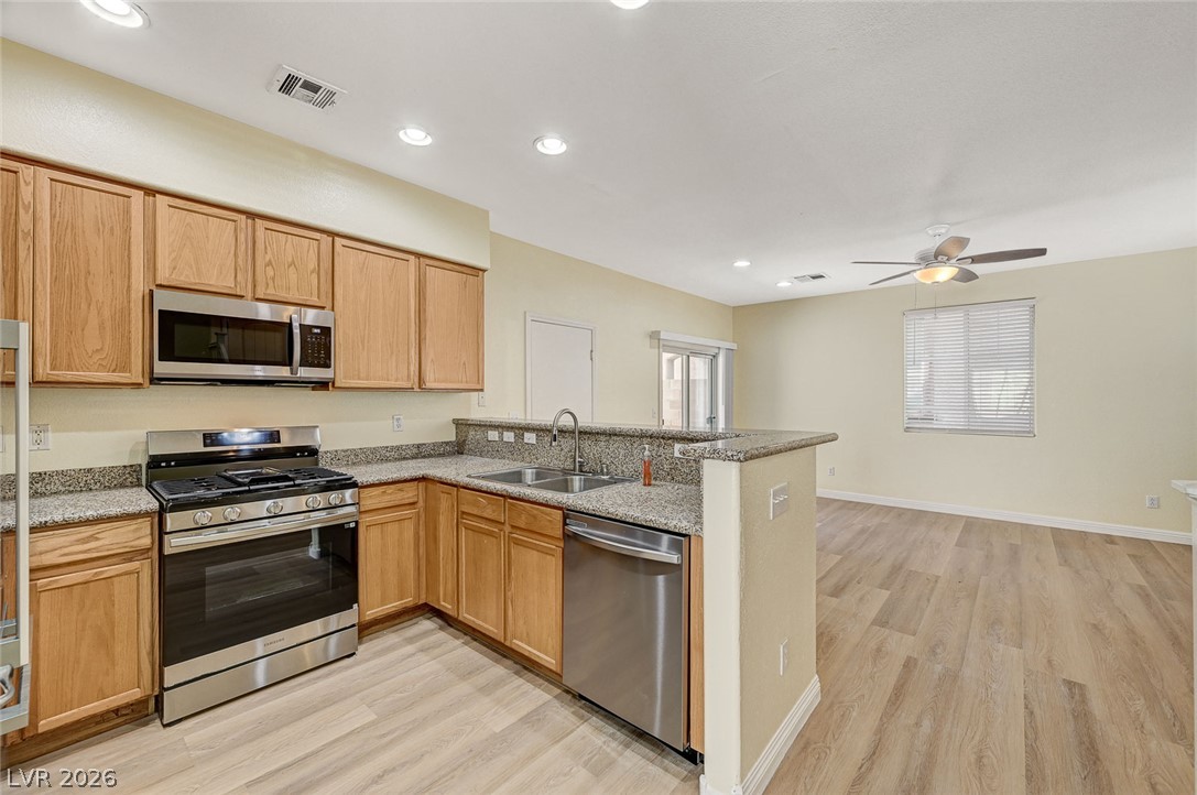 9821 Hanover Grove Avenue Property Photo 18