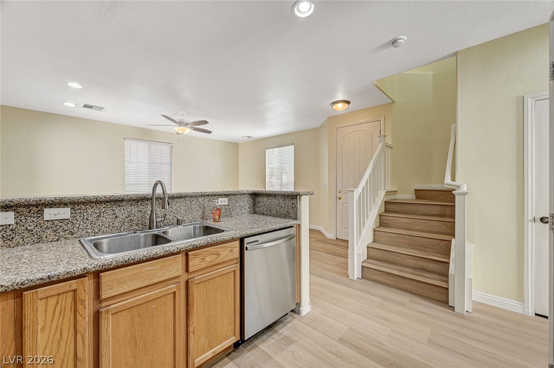 9821 Hanover Grove Avenue Property Photo 20