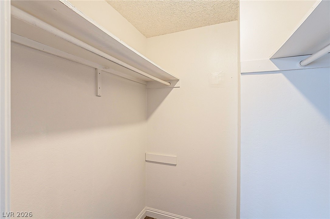 5168 Garden Lane C Property Photo 14