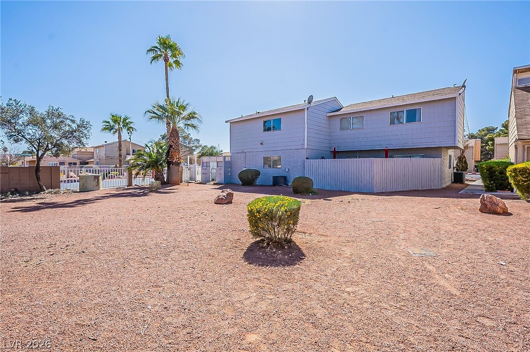5168 Garden Lane C Property Photo 16