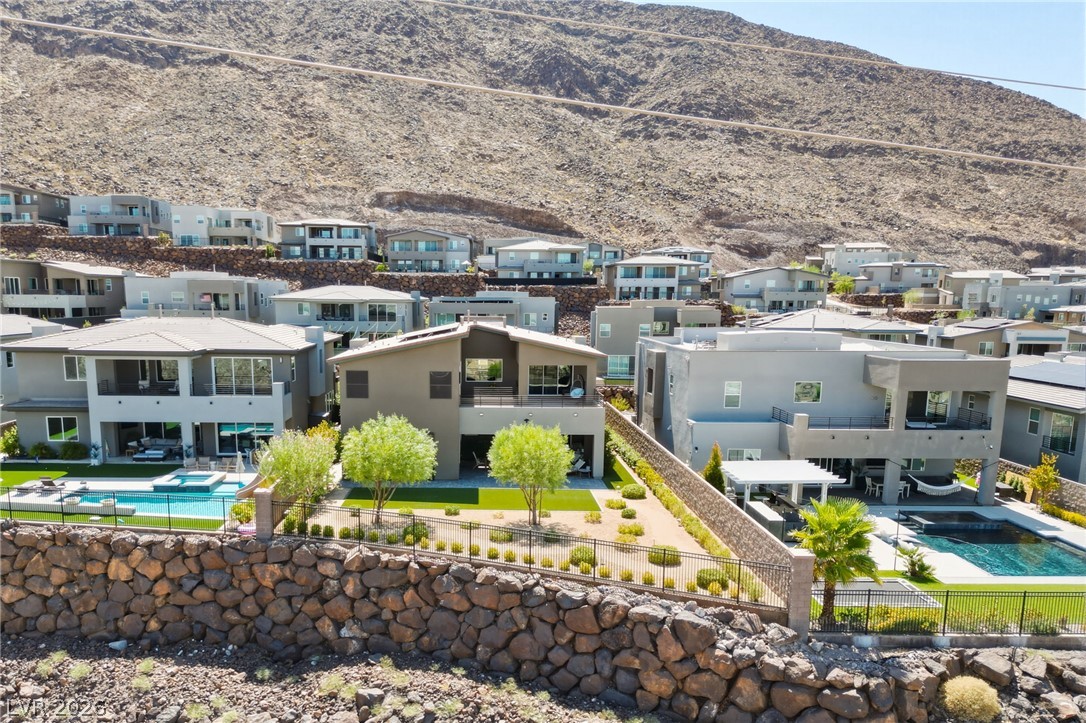 302 Shaded Canyon Drive Property Photo 11