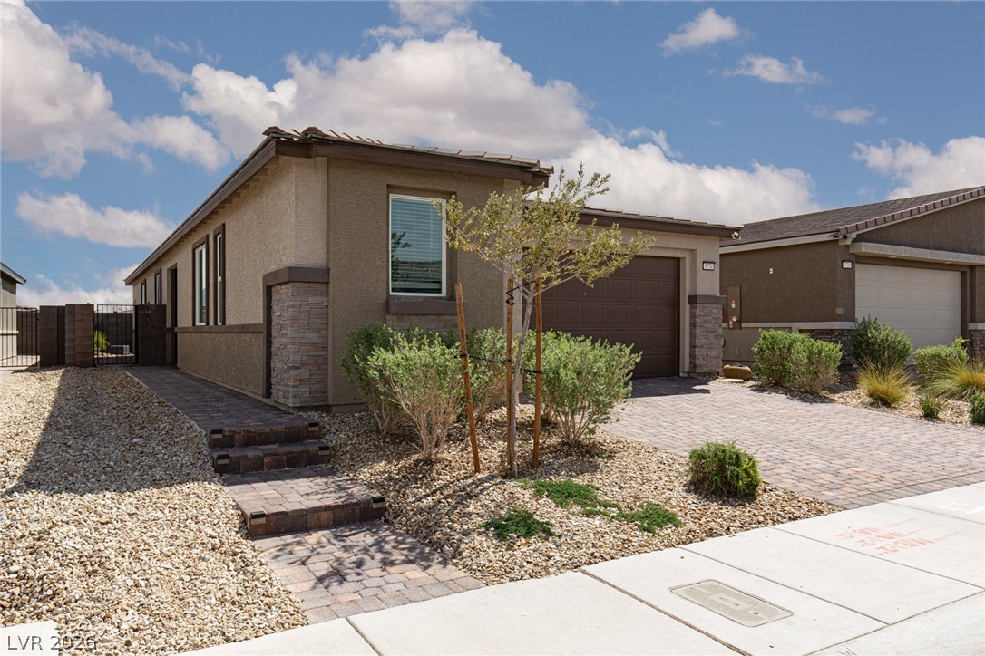 9734 Pacific Pine Street Property Photo 2