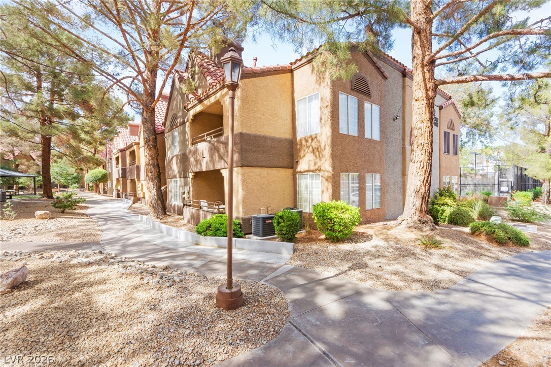 2200 South Fort Apache Road 2156 Property Photo 6