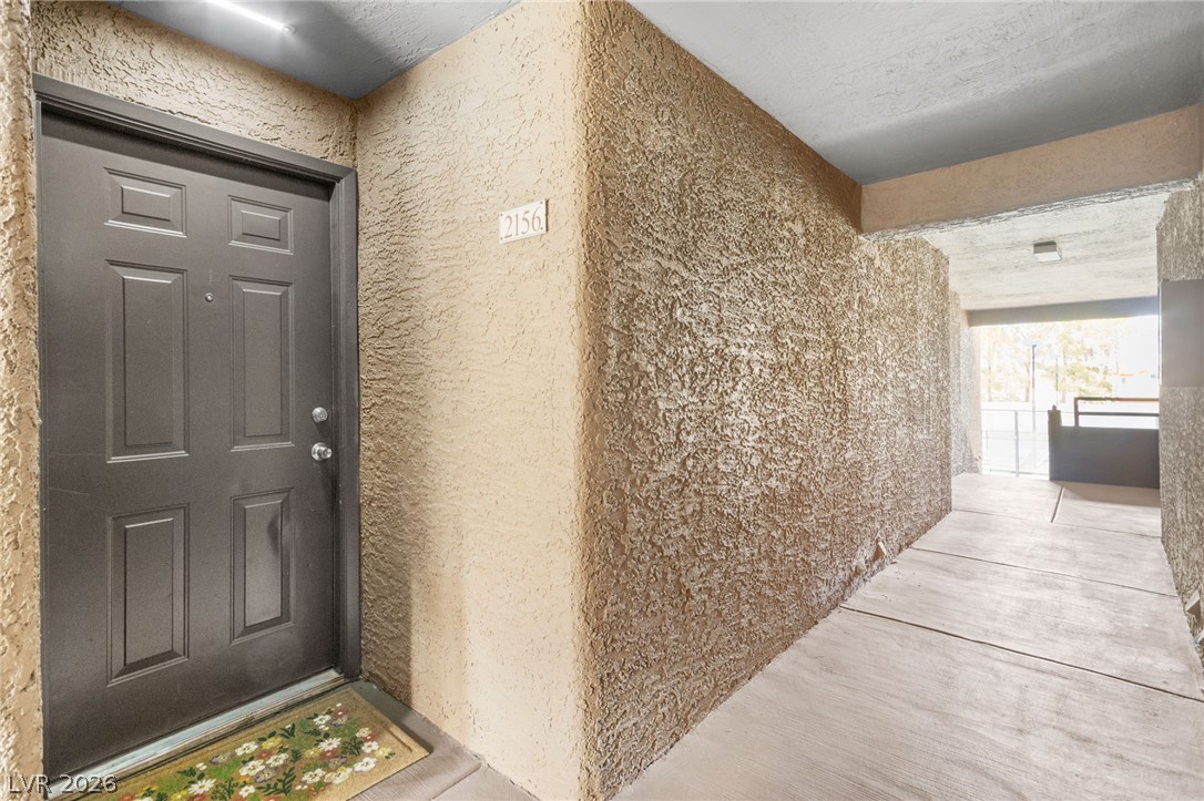 2200 South Fort Apache Road 2156 Property Photo 8