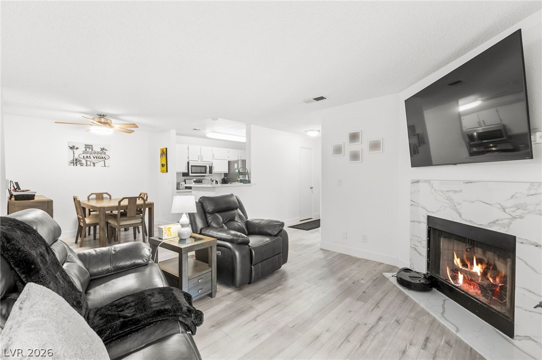 2200 South Fort Apache Road 2156 Property Photo 12