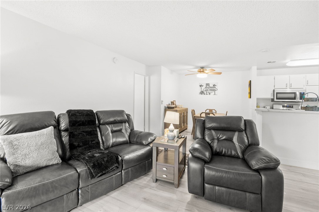 2200 South Fort Apache Road 2156 Property Photo 13