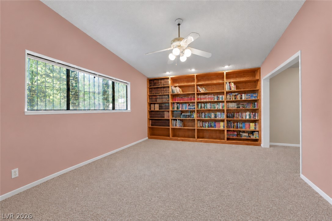 3016 Calle De Laredo Property Photo 6