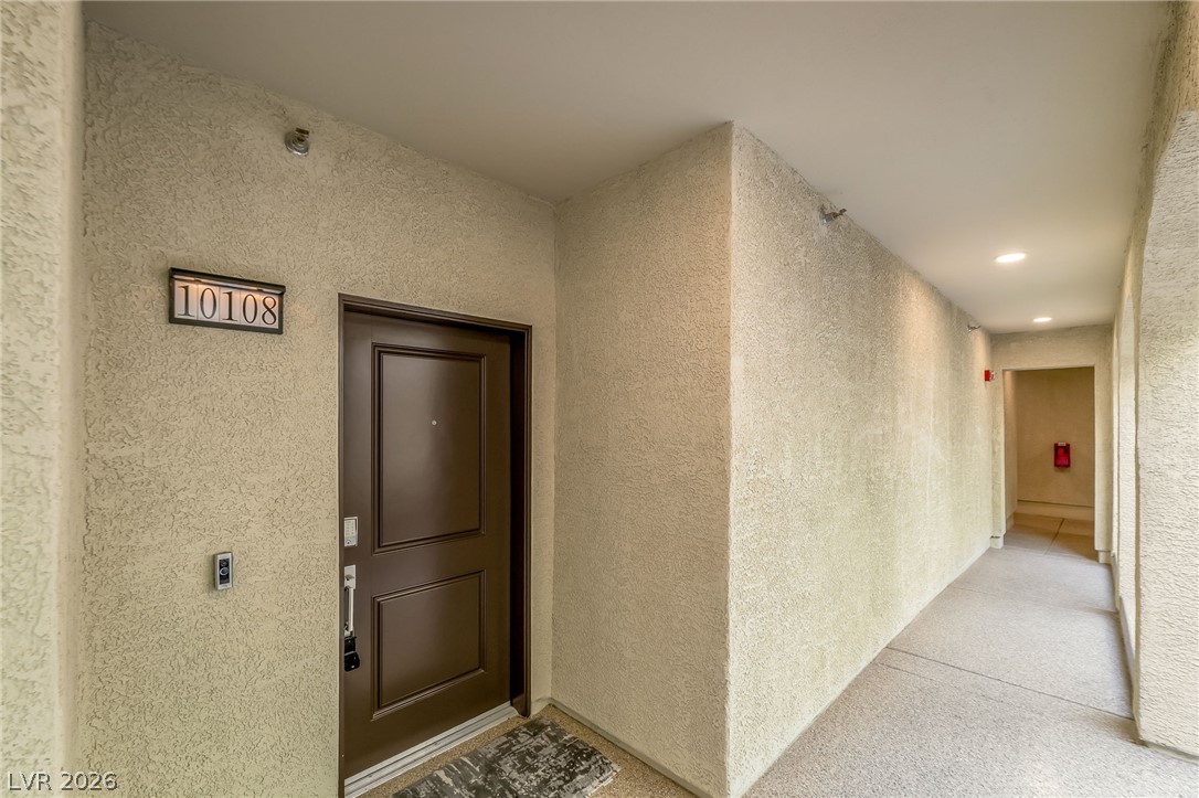 2555 Hampton Road 10108 Property Photo 4