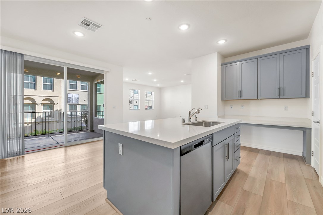 2555 Hampton Road 10108 Property Photo 11