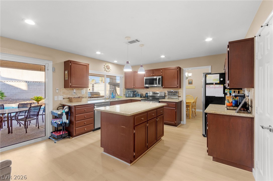 1524 Bright View Drive Property Photo 4