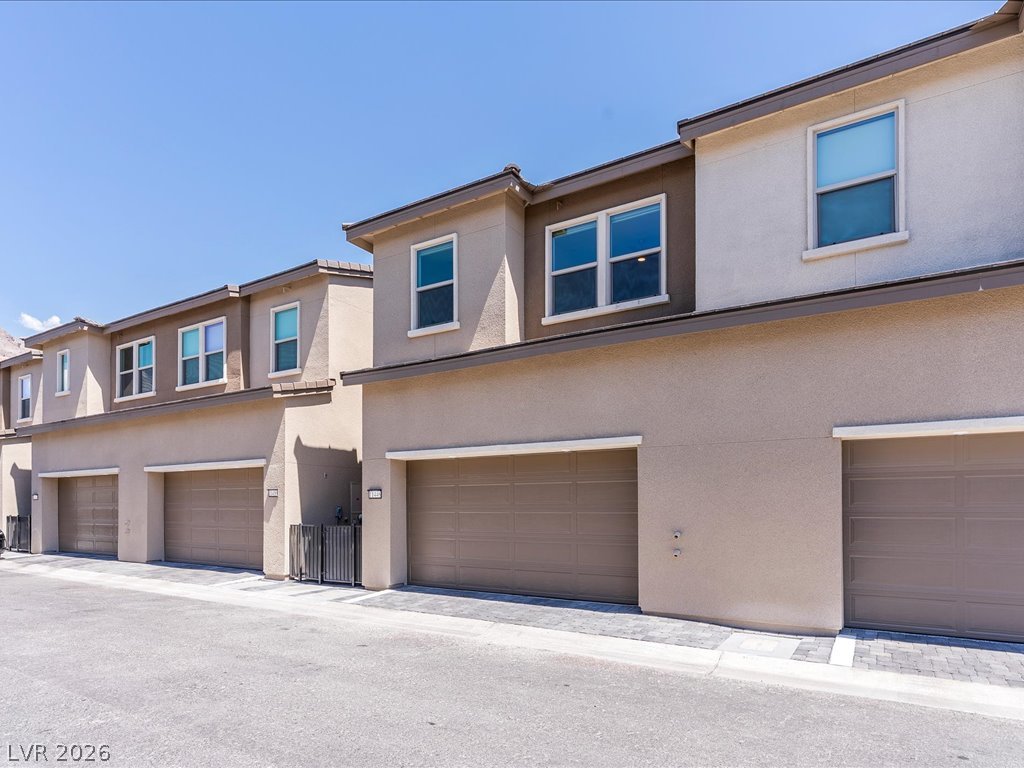 11446 Contour Avenue Property Photo 23