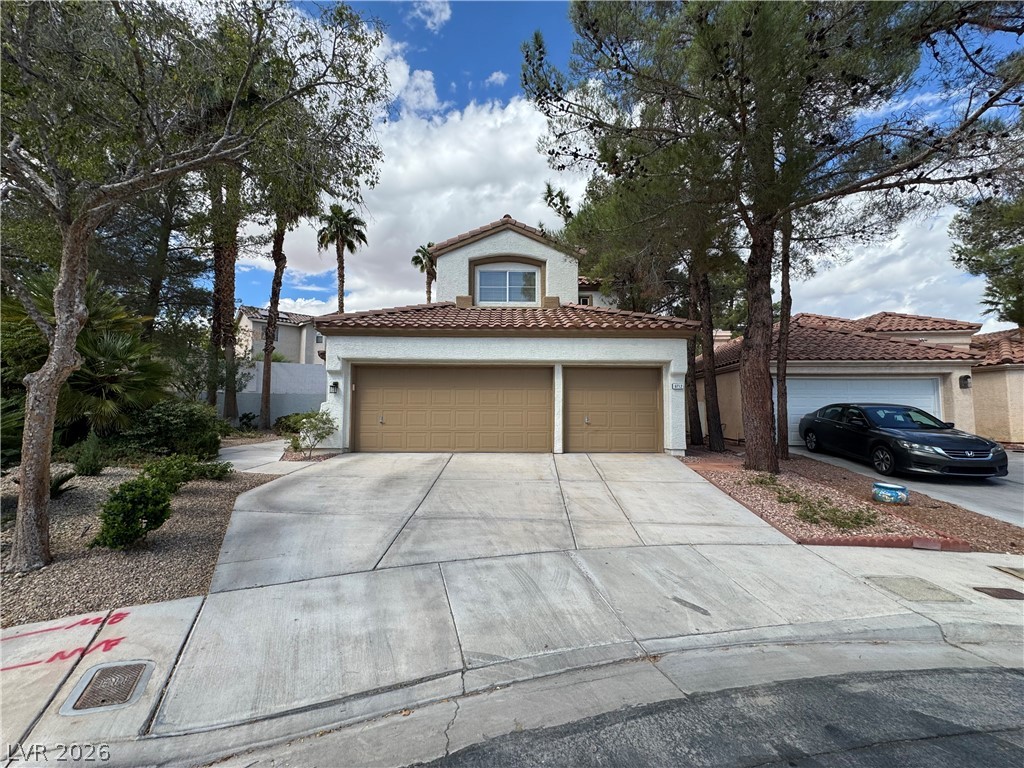 9712 English Saddle Circle Property Photo 1