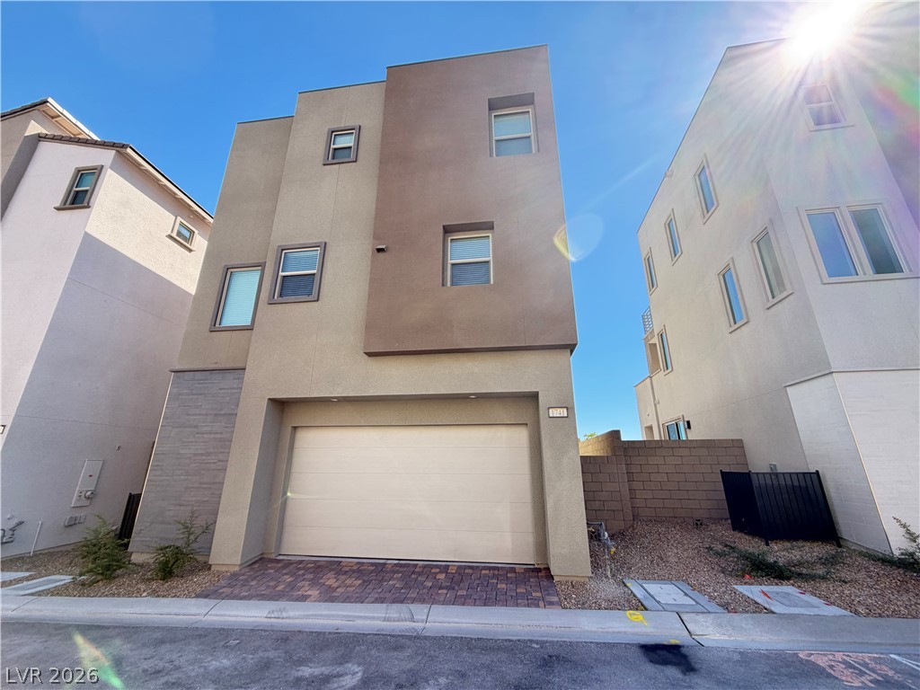 1741 North Desert Foothills Drive Property Photo 1