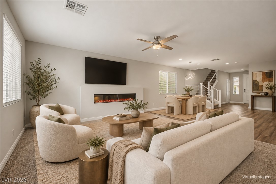 4618 Summer Azure Street Property Photo 3