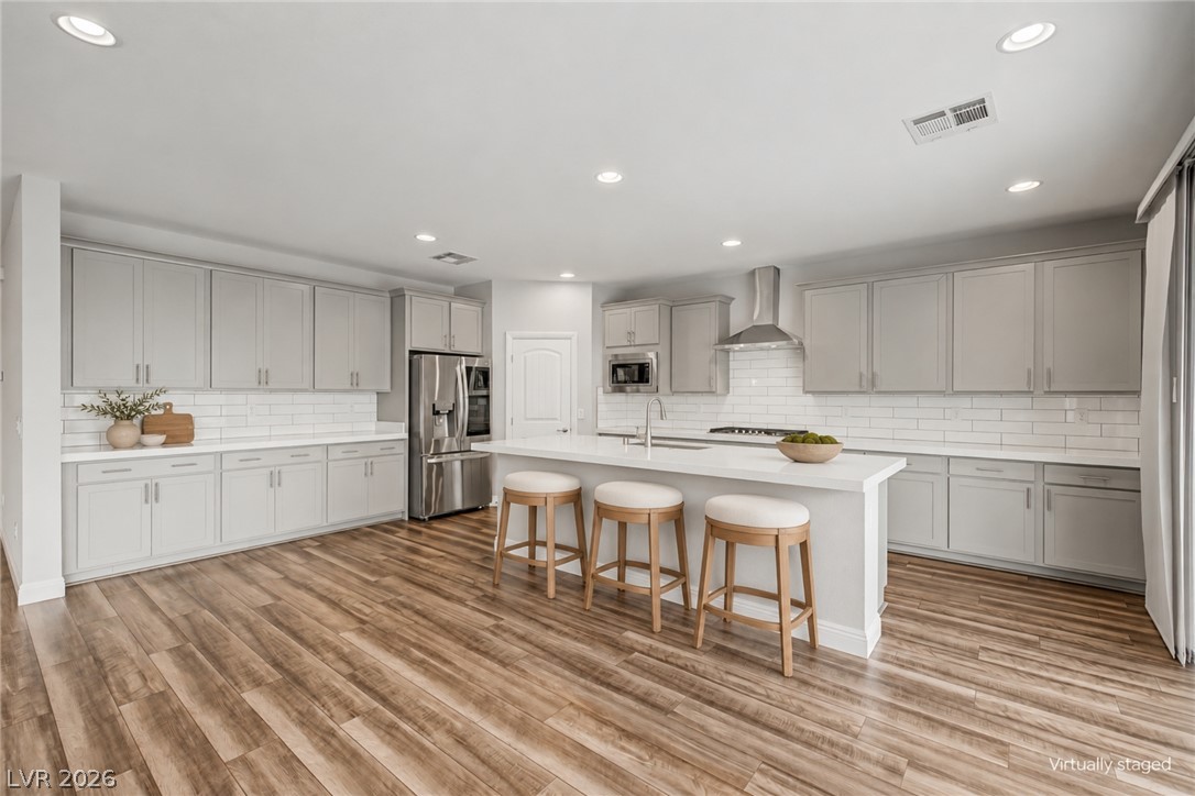 4618 Summer Azure Street Property Photo 8